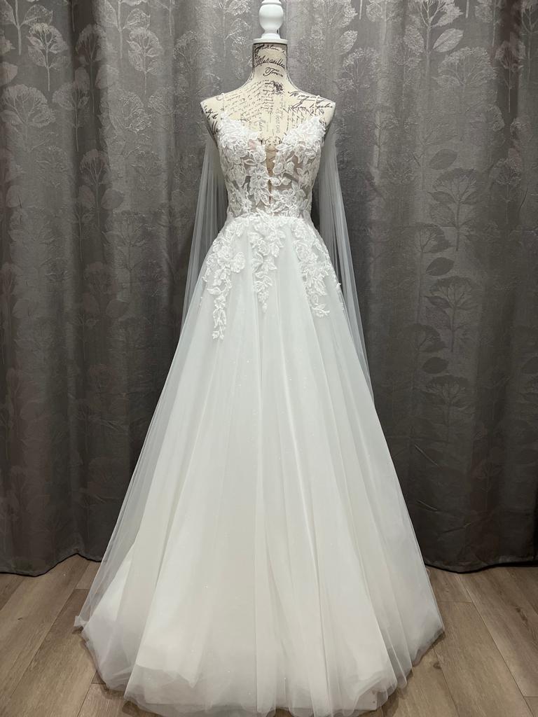 PRE LOVED WEDDING DRESSES - Le Petit Wedding Boutique