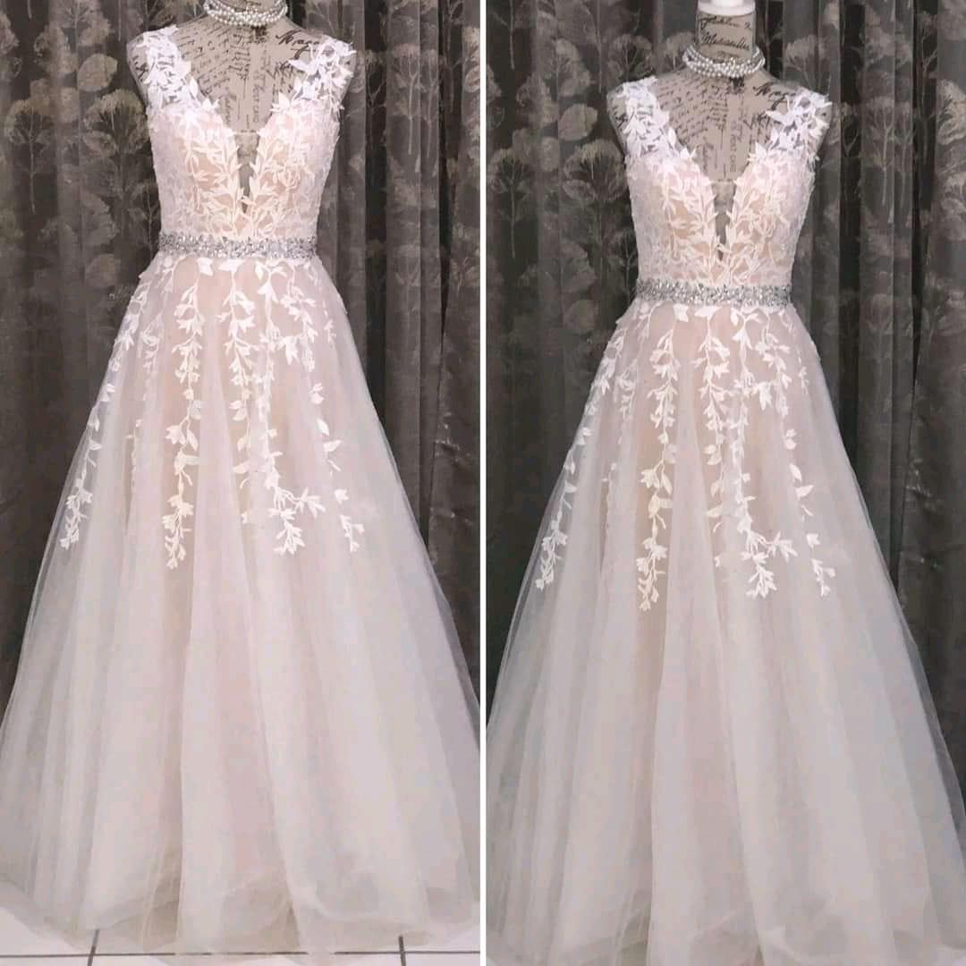 Lazaro 3653 // pre-owned EUC wedding gown ♥️ | Wedding gowns, Gowns, Wedding  dresses lace